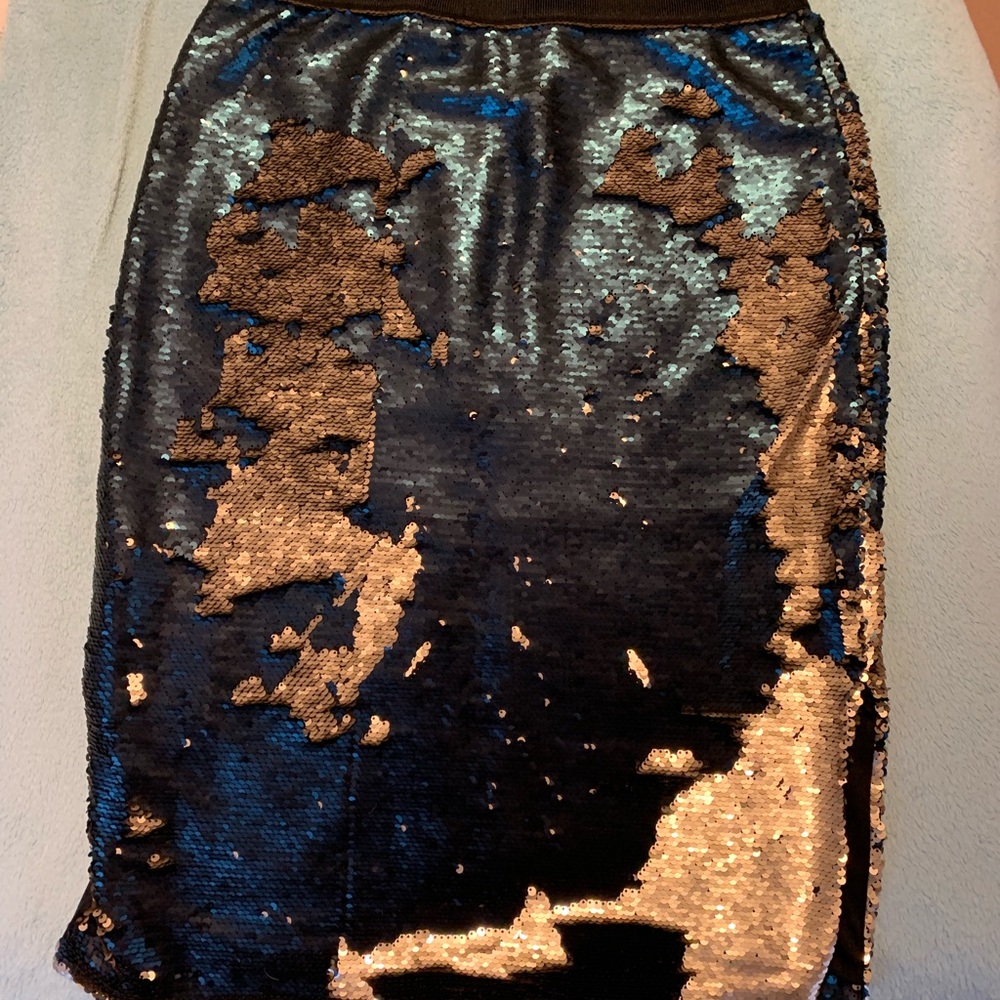 H&M color changing reversible sequin skirt - M